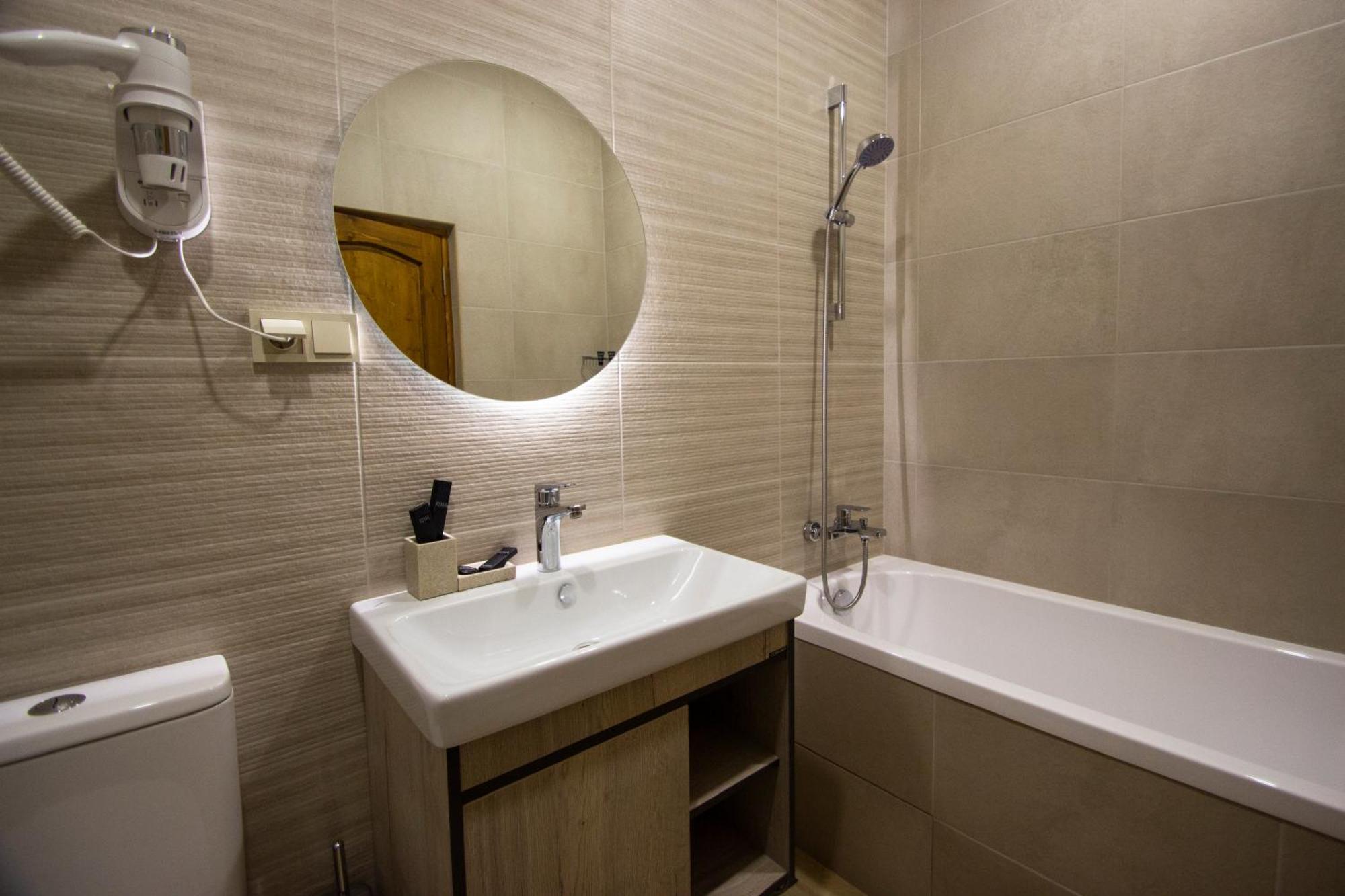 Kuma Hotel Гюмри Экстерьер фото